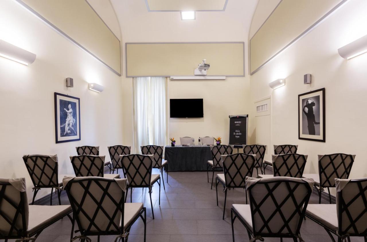 Palazzo Caracciolo