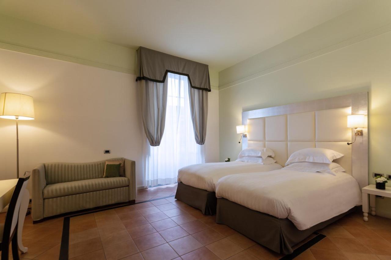Palazzo Caracciolo Hotel