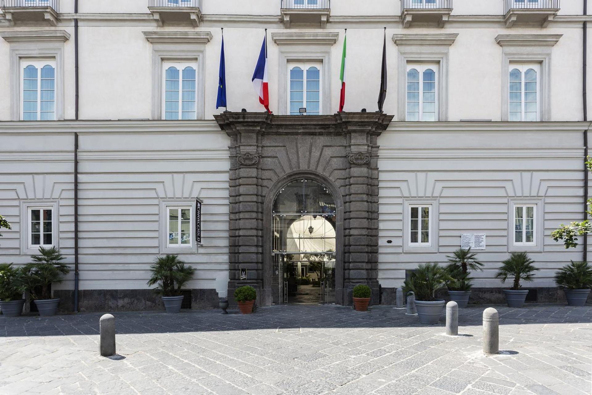 Hotel Palazzo Caracciolo 4*