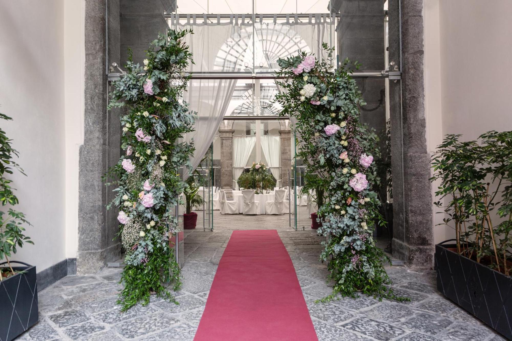 Palazzo Caracciolo Hotel 4*