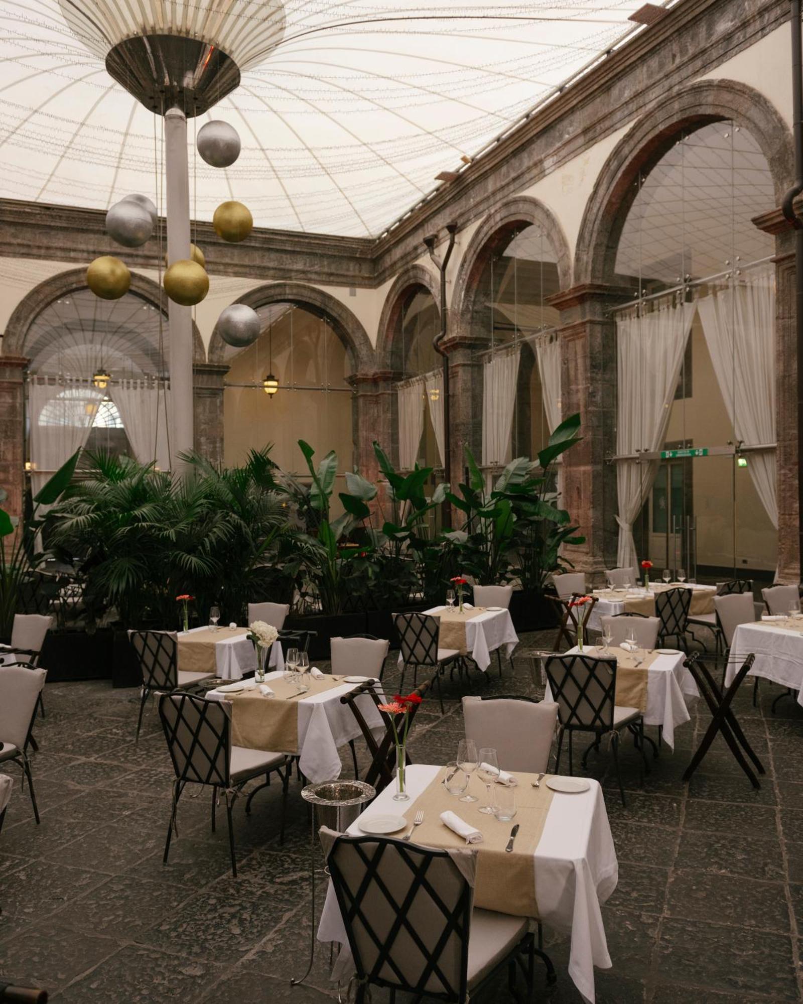 Palazzo Caracciolo Hotel