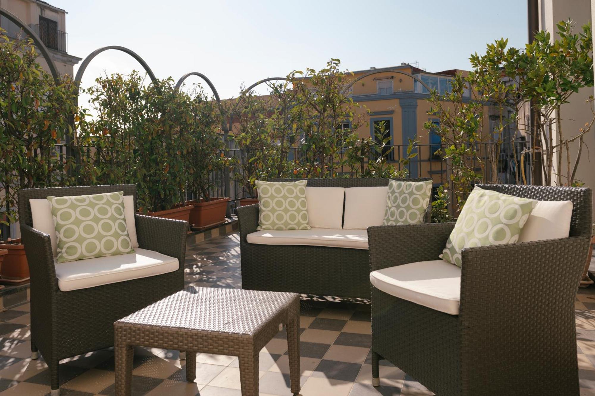 Palazzo Caracciolo Hotel Naples